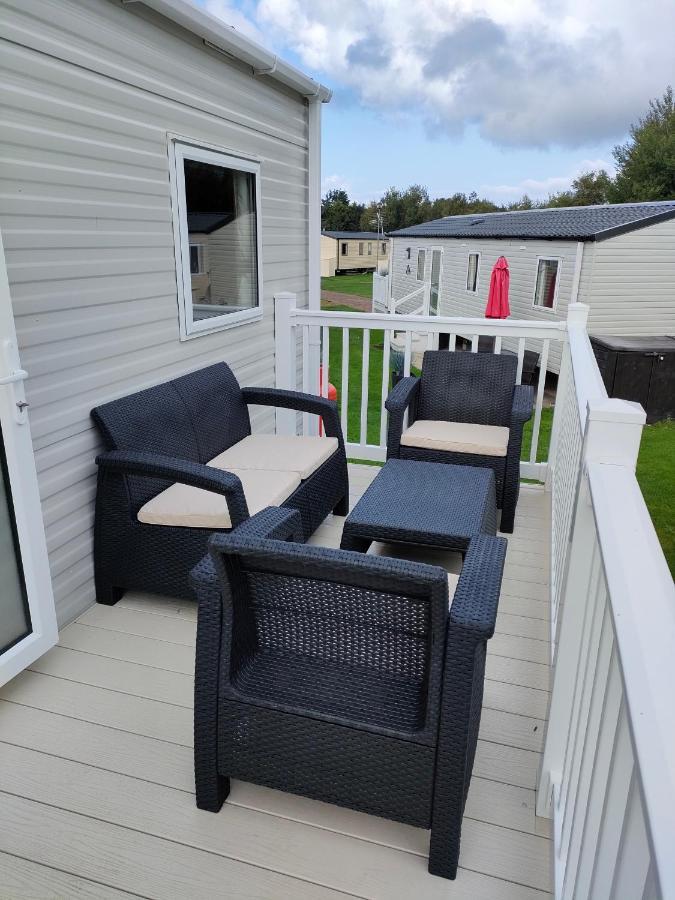 3 Bedroom Stylish Caravan - Vans With Business Sign Not Allowed Port Seton Exterior foto