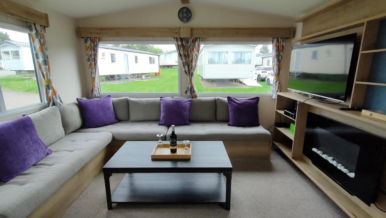 3 Bedroom Stylish Caravan - Vans With Business Sign Not Allowed Port Seton Exterior foto