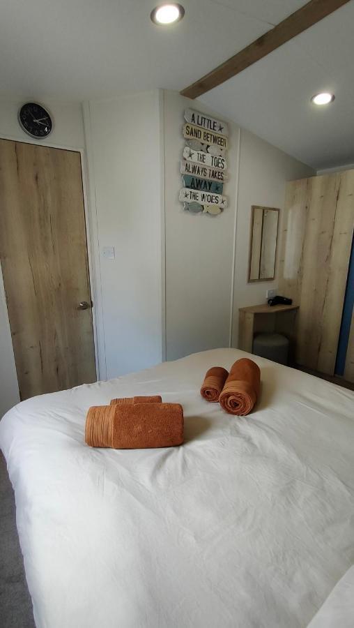 3 Bedroom Stylish Caravan - Vans With Business Sign Not Allowed Port Seton Exterior foto